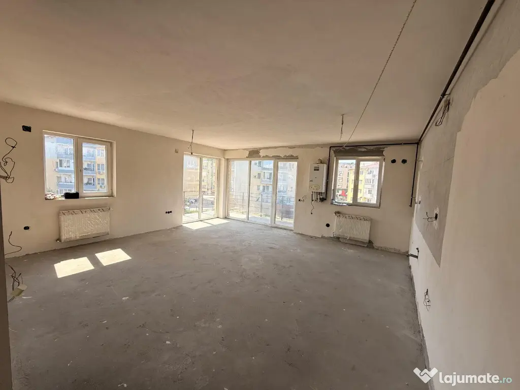 Apartament 2 camere semidecomandat zona Florilor - Floresti (Cluj)