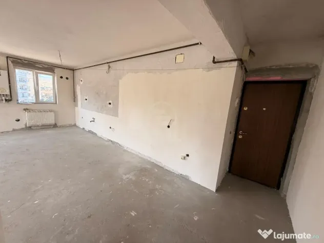 Apartament 2 camere semidecomandat zona Florilor - Floresti (Cluj)