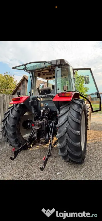 Tractor Massey Ferguson