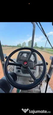 Tractor Massey Ferguson