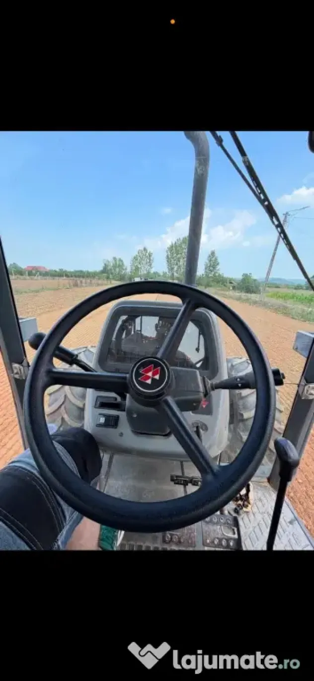 Tractor Massey Ferguson