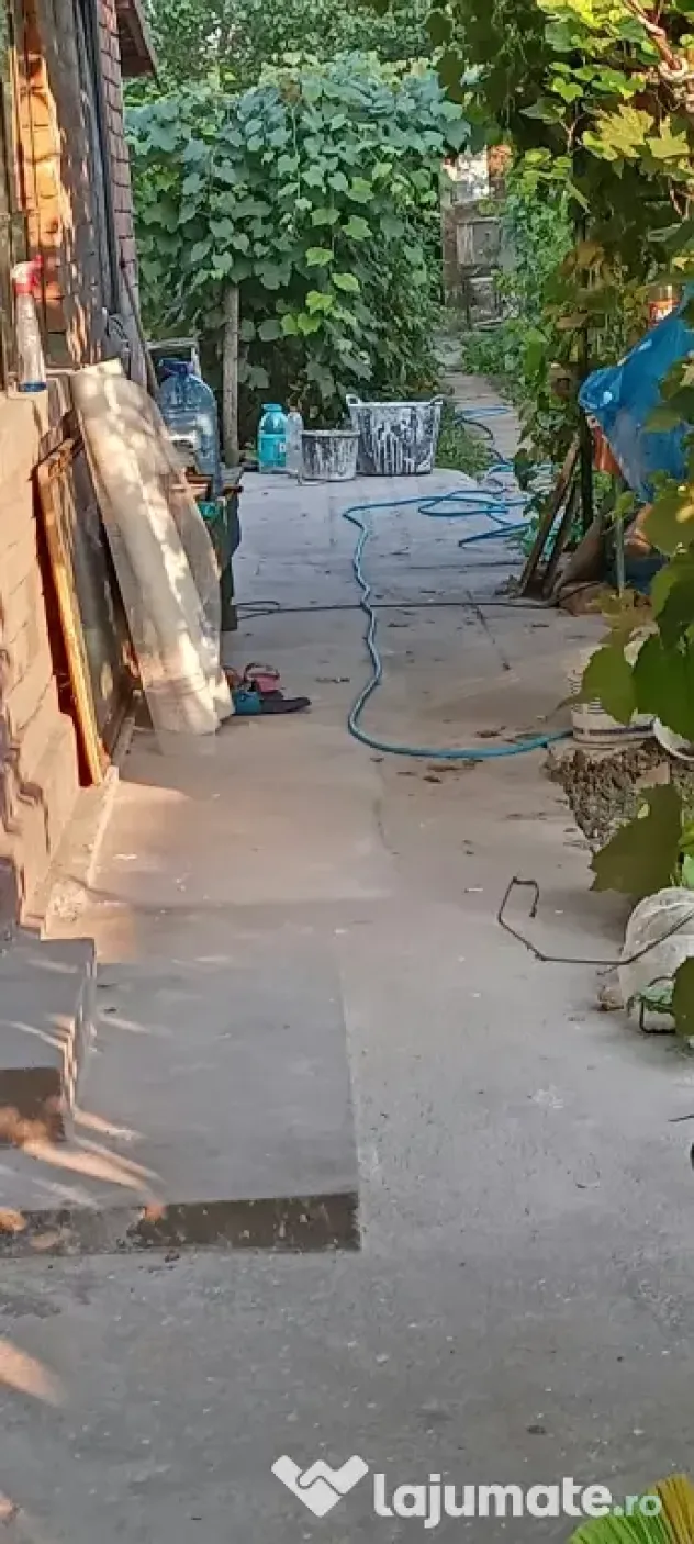 Langa balta lilieci proprietate 4 camere si 863mp curte