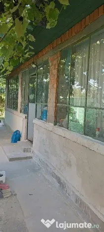 Langa balta lilieci proprietate 4 camere si 863mp curte