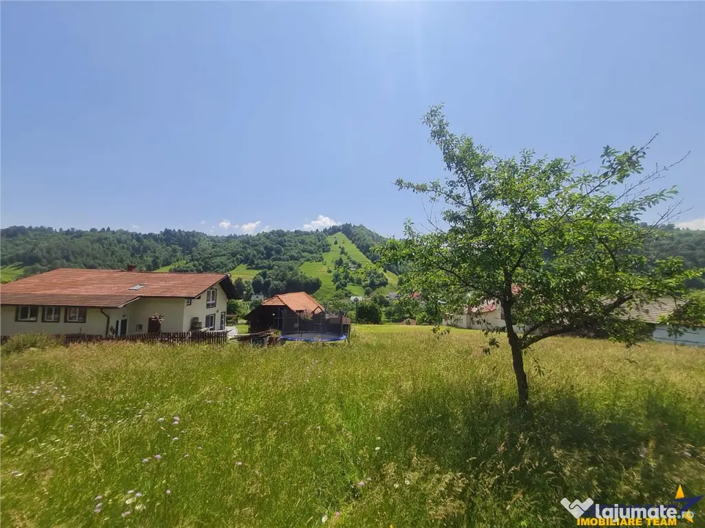 FILM! 1.450 mp intravilan, la DN, incantare peisagistica, Br - Moieciu de Jos (Brasov)