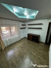 Proprietar vând apartament 4 camere,90m² utili,situat parter,Ostroveni