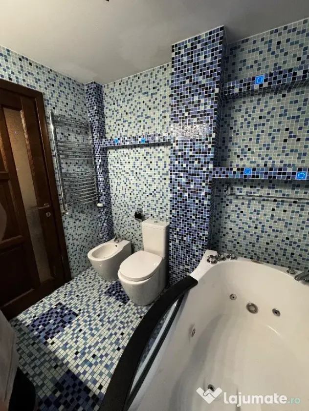Proprietar vând apartament 4 camere,90m² utili,situat parter,Ostroveni - Ramnicu Valcea (Valcea)