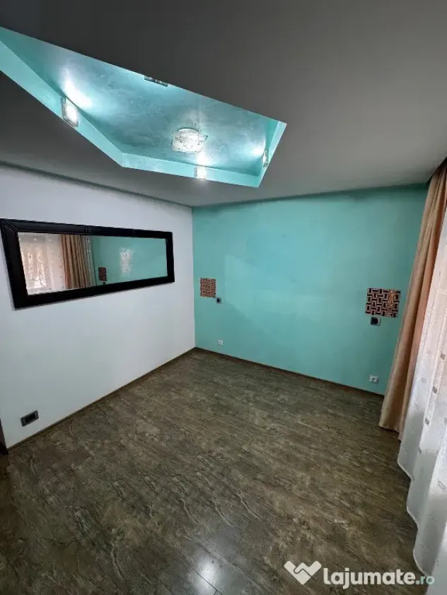 Proprietar vând apartament 4 camere,90m² utili,situat parter,Ostroveni - Ramnicu Valcea (Valcea)