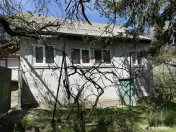 Casă de vânzare în zona Câmpulung înconjurată de na... 