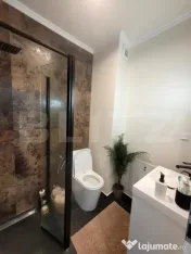 Apartament cu 3 camere, 2 bai, parcare, zona Pod Ira/Marasti