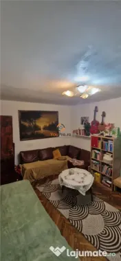 Apartament cu centrala decomandat parter zona Soarelui