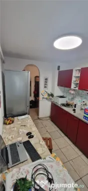 Apartament cu centrala decomandat parter zona Soarelui