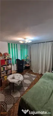 Apartament cu centrala decomandat parter zona Soarelui