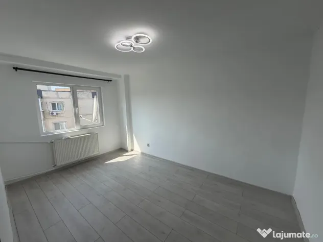 Sebastian, 2 camere, 54mp, decomandat, etaj 8, renovat - Bucuresti (Bucuresti-Ilfov)