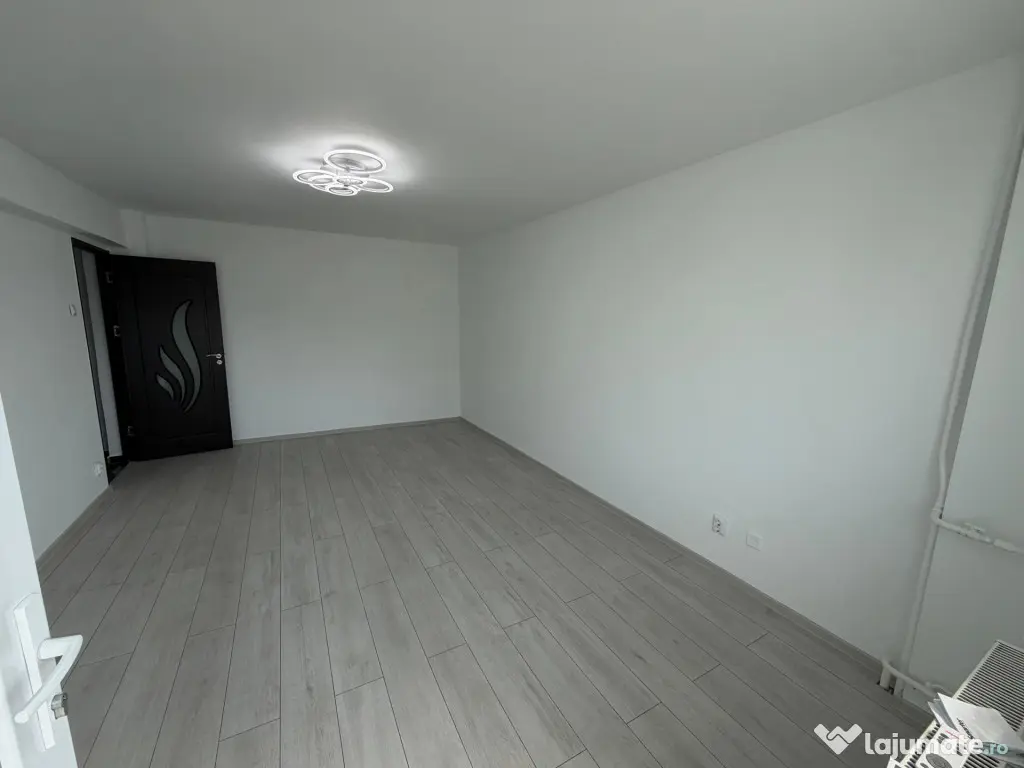 Sebastian, 2 camere, 54mp, decomandat, etaj 8, renovat - Bucuresti (Bucuresti-Ilfov)