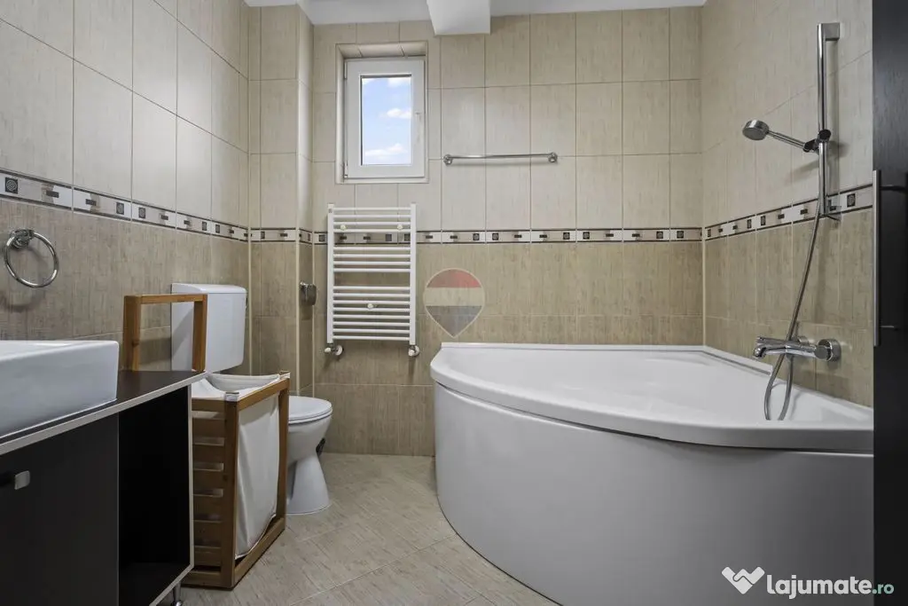 Apartament premium cu 4 camere 141 mp, si curte proprie 2... - Bucuresti (Bucuresti-Ilfov)