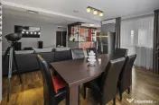 Apartament premium cu 4 camere 141 mp, si curte proprie 2...