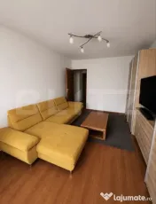 Apartament 2 camere, decomandat, parcare, zona Plopilor 