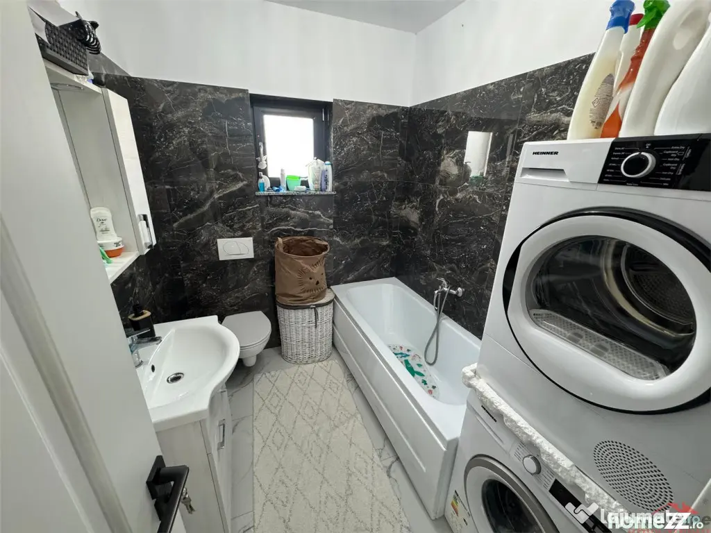 Casa noua, 3 cam, 2 bai, mobilata si utilata, curte, foisor - Focsani (Vrancea)