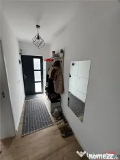 Casa noua, 3 cam, 2 bai, mobilata si utilata, curte, foisor 