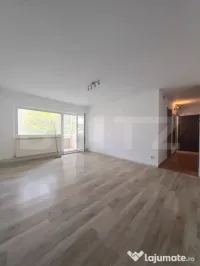 Apartament spațios, 4 camere, 2 bai, 2 balcoane,etaj interm 