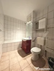 Apartament spațios, 4 camere, 2 bai, 2 balcoane,etaj interm 