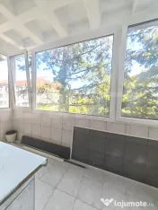 Apartament spațios, 4 camere, 2 bai, 2 balcoane,etaj interm 
