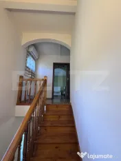 Casă P+1 din lemn, mobilată și utilată complet