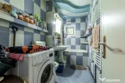 Apartament cu 3 camere decomandat la parter in Confectii ...