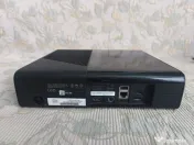 Consolă Xbox 360 E + Manetă și 6 jocuri (GTA V, GTA IV, Forza Horizon etc.) 