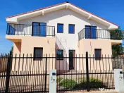 Duplex pe etaj - balcon - personalizare interioara