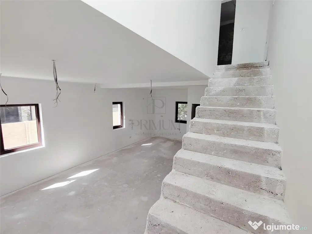 Duplex pe etaj - balcon - personalizare interioara - Albina (Timis)