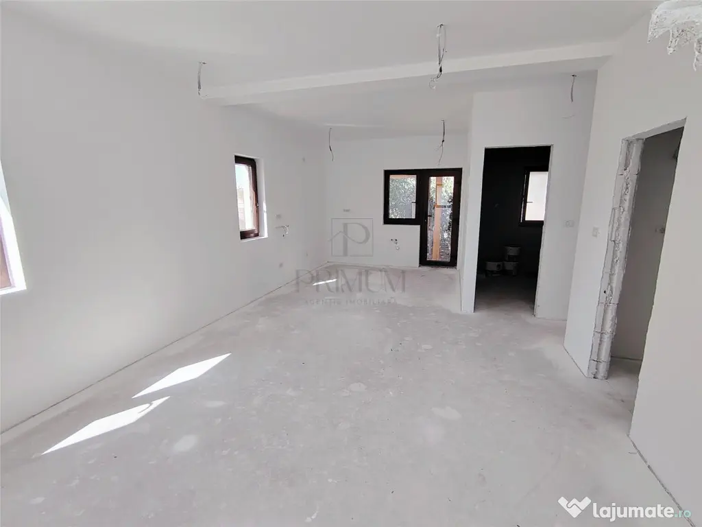 Duplex pe etaj - balcon - personalizare interioara - Albina (Timis)