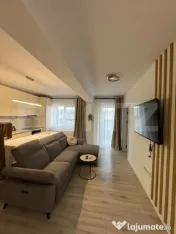 Apartament modern 2 camere, parcare, zona Terra 