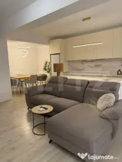 Apartament modern 2 camere, parcare, zona Terra 