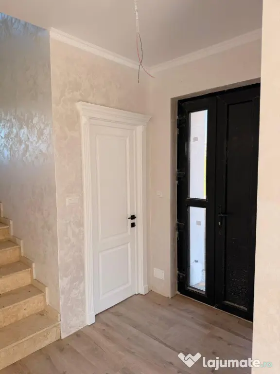 Casa cu etaj zona centrala in Cismea - Botosani (Botosani)