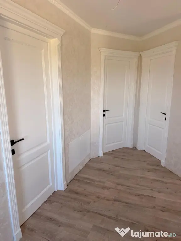 Casa cu etaj zona centrala in Cismea - Botosani (Botosani)