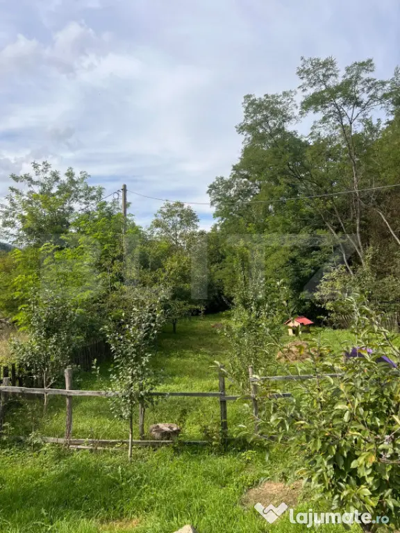 Casa de vanzare, 252 mp, 1800 teren, zona Ocolis - Buru (Cluj)