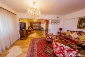 APARTAMENT - de VANZARE