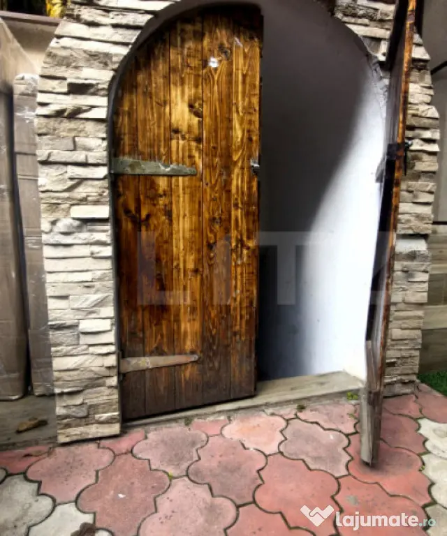 Casa de vanzare, 379 mp, 509 mp, zona Ultracentral - Iasi (Iasi)