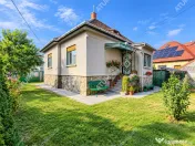 De casa cu 3 camere pivnita garaj si 508 mp teren in Sibiu 