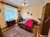 De casa cu 3 camere pivnita garaj si 508 mp teren in Sibiu 