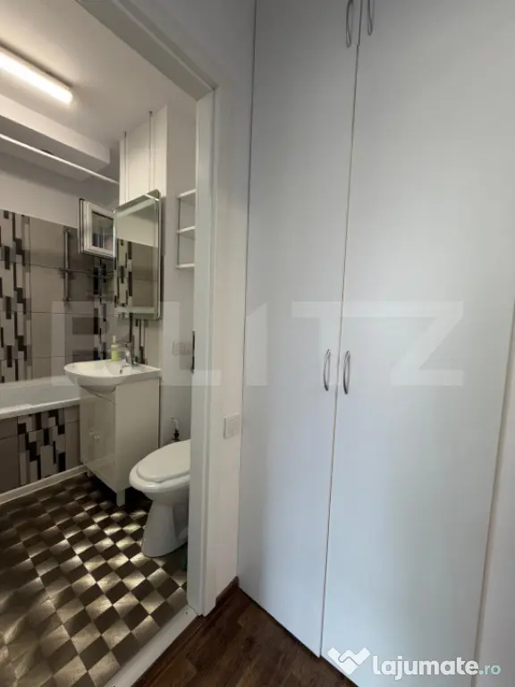 Apartament 3 camere decomandat, de închiriat – 67 mp, 2 b - Brasov (Brasov)