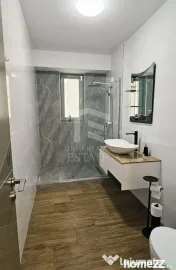 Apartament cu 2 camere Mamaia Nord, primul rand la mare, ...
