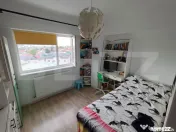 Apartament 4 camere, renovat, zonă centrală Târgoviște
