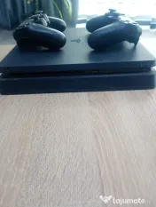 PS 4 + 2 controlerele wireless + HDMI 