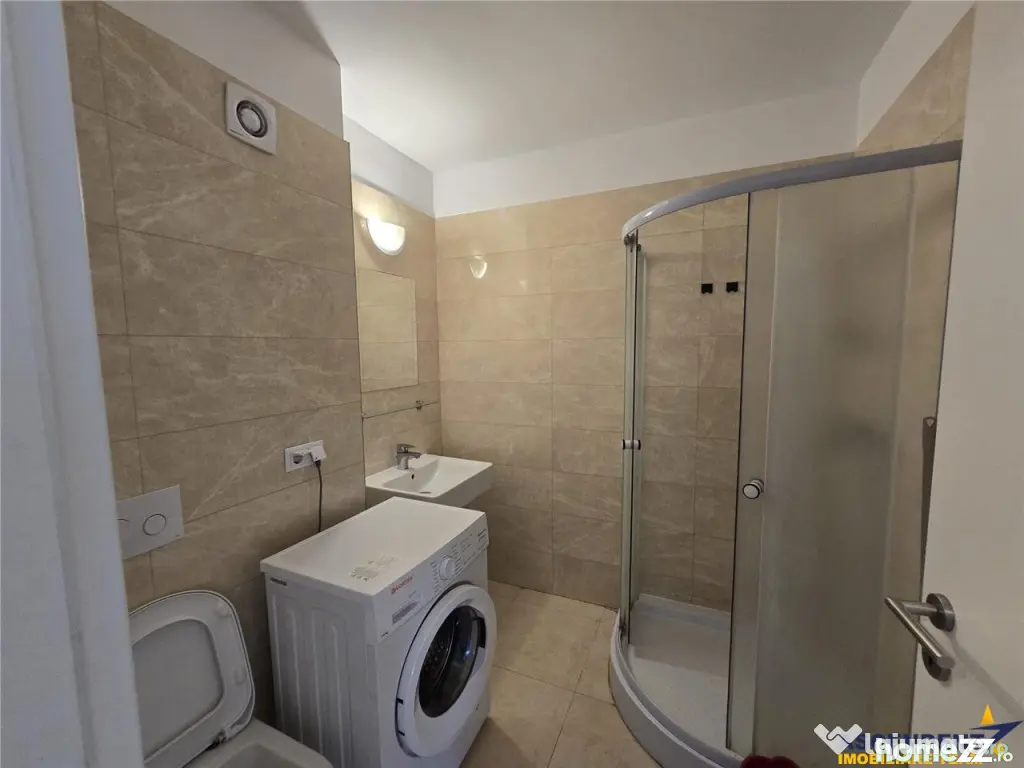 Imobil 2 camere in bloc cu doar 4 apartamente, confort deose - Brasov (Brasov)