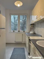 - Apartament La Cheie, Etaj 1, Zona Independentei - H. Bote