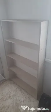 Mobilă de vânzare