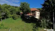 Casă in mijlocul naturii in orașul Câmpulung 