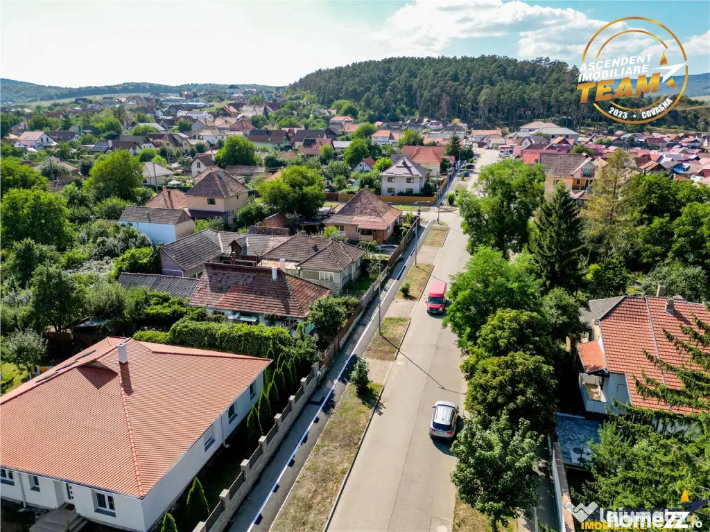Casa cu 682mp teren intravilan, Simeria, Sfantu Gheorghe - Sfantu Gheorghe (Covasna)